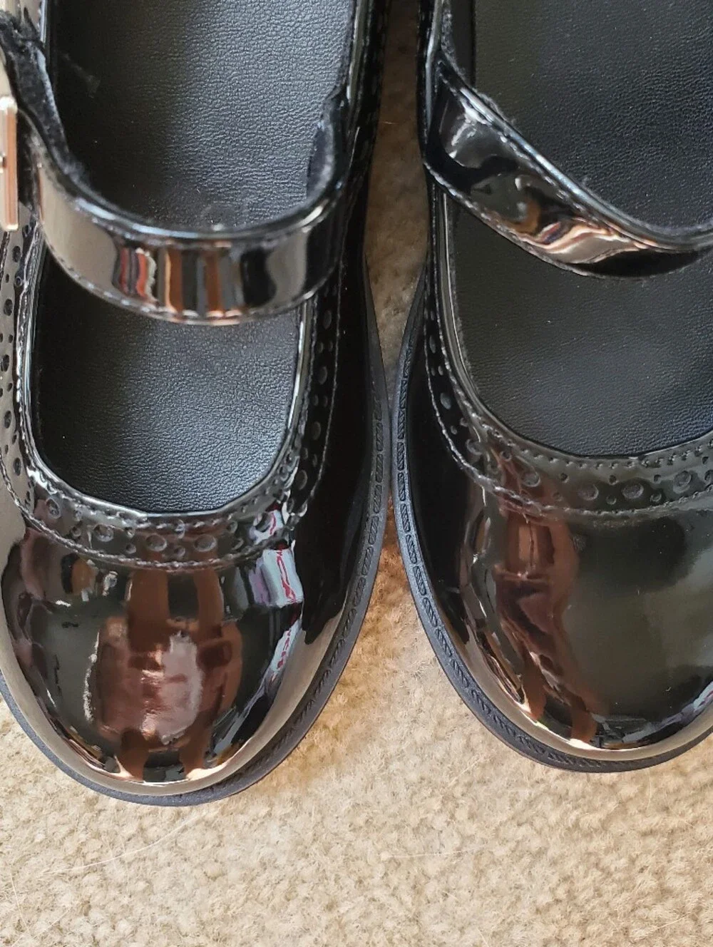 Lands' End Black Patent Youth Mary Jane with Buckle.  Size 13